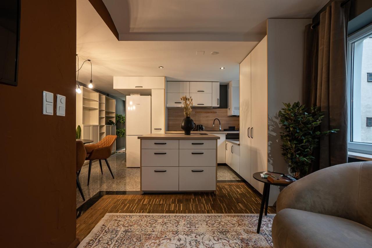 וינה Brand-New Double Bedroom Apartment מראה חיצוני תמונה