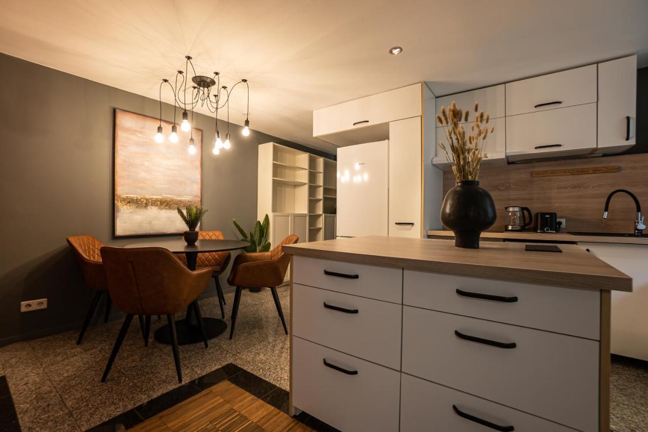 וינה Brand-New Double Bedroom Apartment מראה חיצוני תמונה
